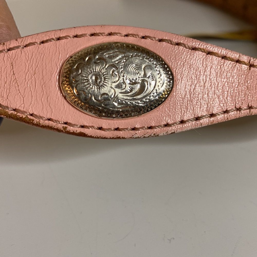 SILVER CREEK Girl’s Pink Leather Cowgirl Belt with Conchos - Picture 4 of 10